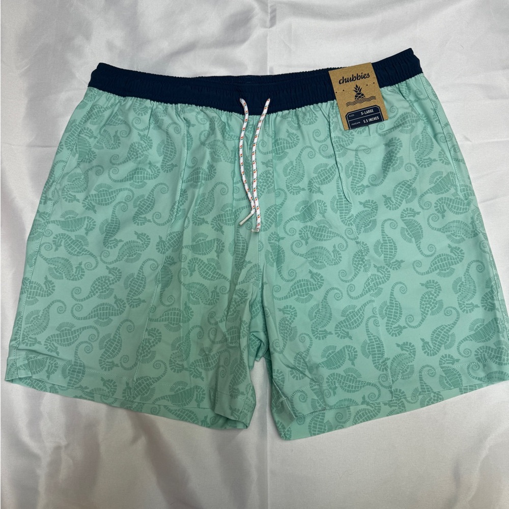 Chubbies The Seahorses 5.5" (Beach Club Lined Trunk) XL NWT